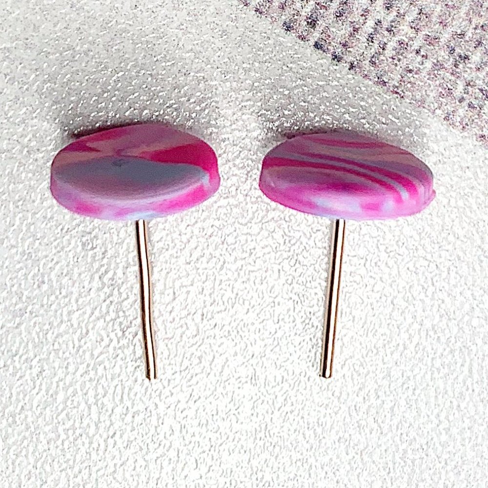 3/$25 Cotton Candy Marbled Circle Polymer Clay Stud Earrings - Picture 6 of 9